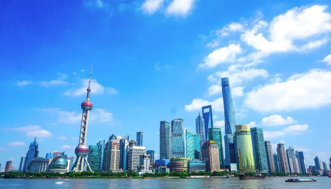 一個(gè)月走了38w人，上海人為什麼熱衷移民？