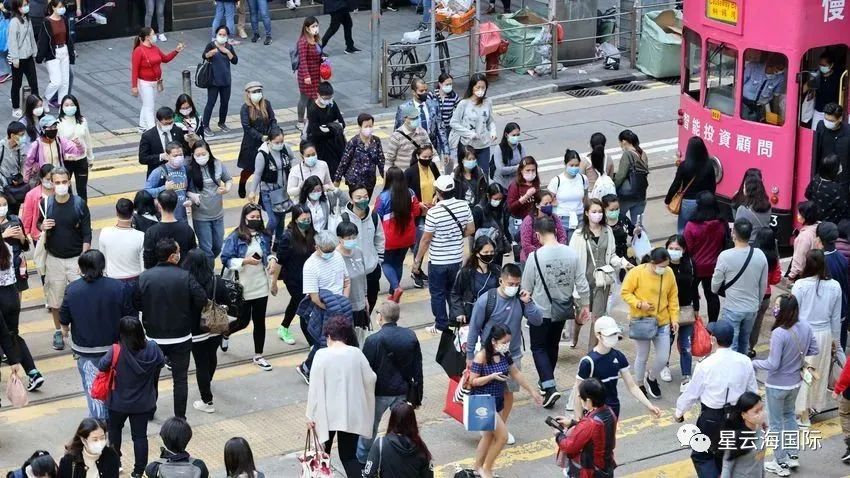 防疫松綁、政府再派錢，香港又傳好消息