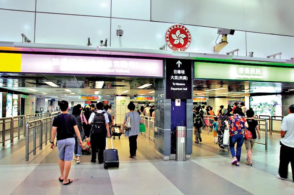 港府新措施，過關(guān)無需排隊(duì)！