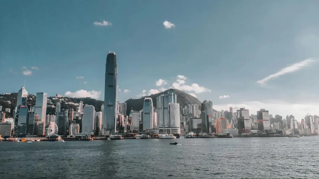香港身份續(xù)簽重大調(diào)整，請領(lǐng)取最新攻略！
