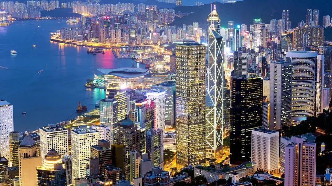 香港身份爆火，近32萬人競相申請！