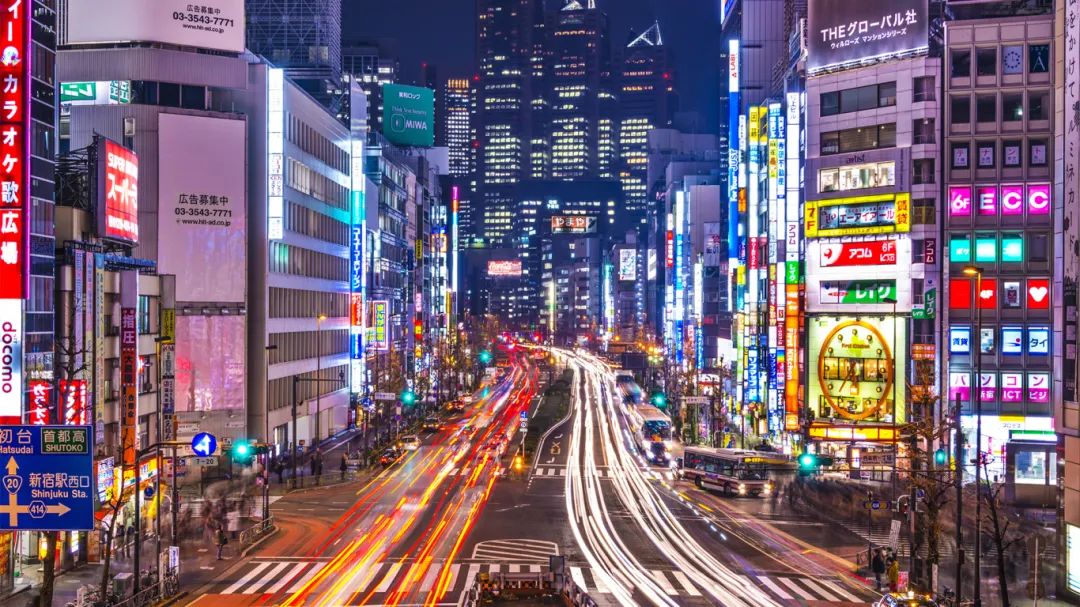 三類人才在日本居住一年，即可拿永?。?></a>
				   </dt>
				   <dd>
				     <h5><a href=